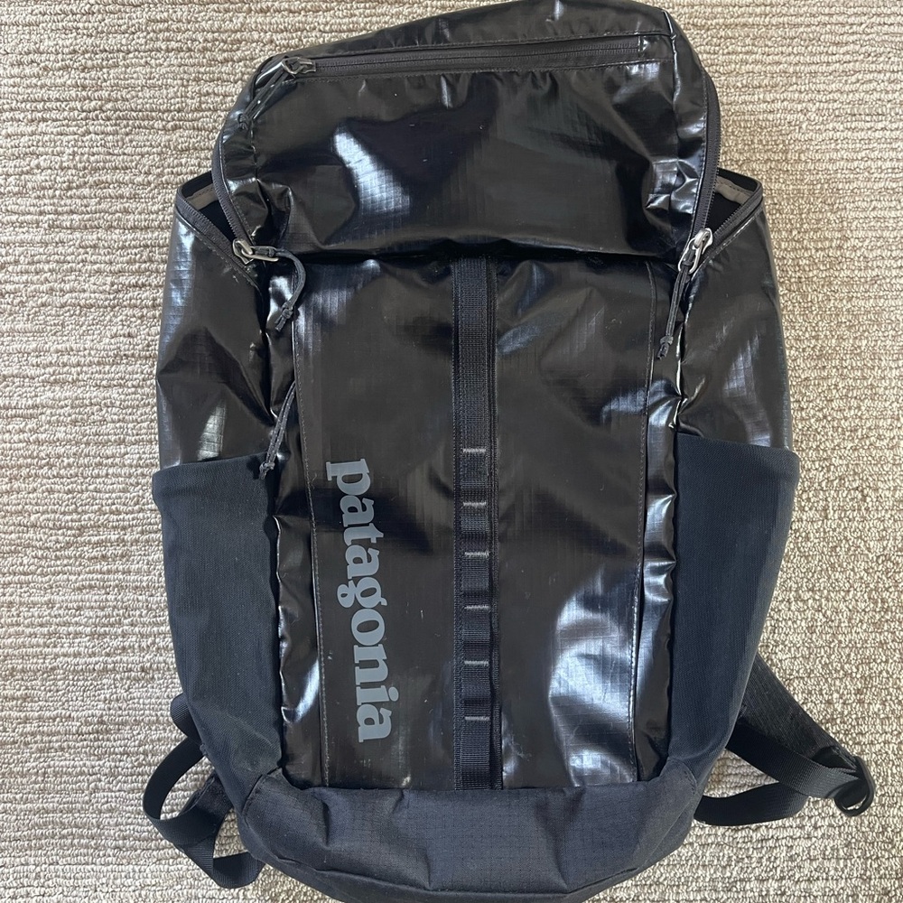 Patagonia Black Backpack Weather-Resistant Outdoor Design